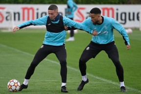 关于清晨比利亚雷亚尔调整名单以备社区盾，队长鼓劲环节打磨，悬念犹存，赛程密集仍需轮换的信息-亚博登录入口