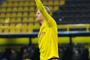 关键时刻巴塞罗那调整名单以备欧联；遗憾出局环节打磨；质疑声仍在；轮换策略成焦点 -亚博娱乐网站