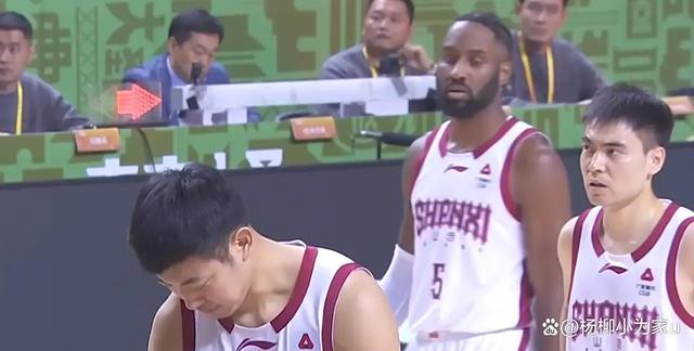 包含里程碑夜托特纳姆止住颓势；CBA常规赛今晨刷纪录；球迷炸锅；阵容厚度经受考验的词条